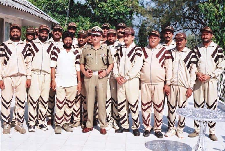 A 19 members team of Shah Satnam Ji Green 