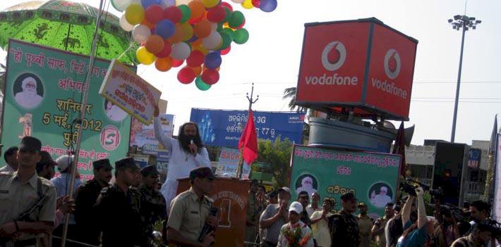 Cleanliness Earth Campaign at Puri, Orissa On 5th May, 2012