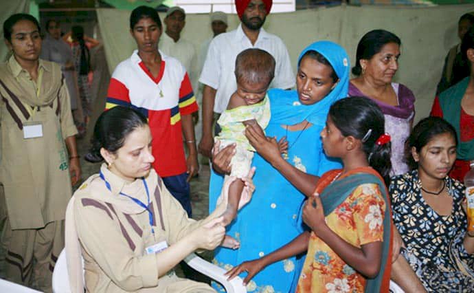 1132 Patients were Examined in Free-Medical Camp on 27 March 2013