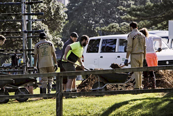Dera Sacha Sauda, Auckland, Volunteers lend helping hand in a Tree Plantation Campaign